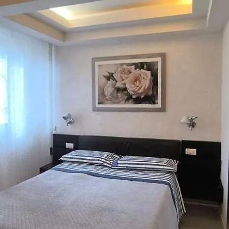 Διαμέρισμα Incantevole Con Parcheggio Gratuito *