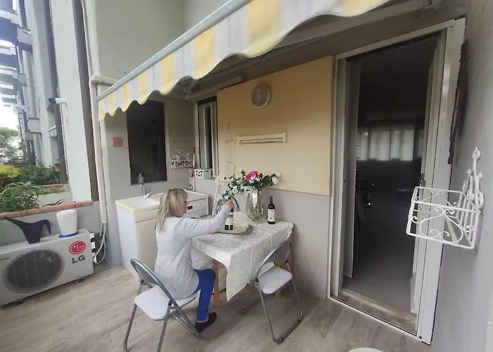Incantevole Con Parcheggio Gratuito Apartmán *